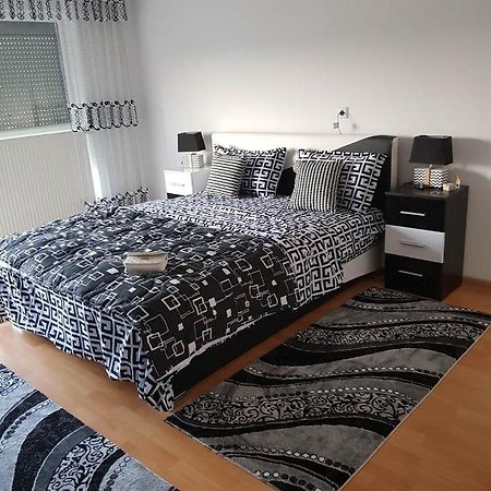 Ferienwohnung Sabina Босанська Крупа Екстер'єр фото
